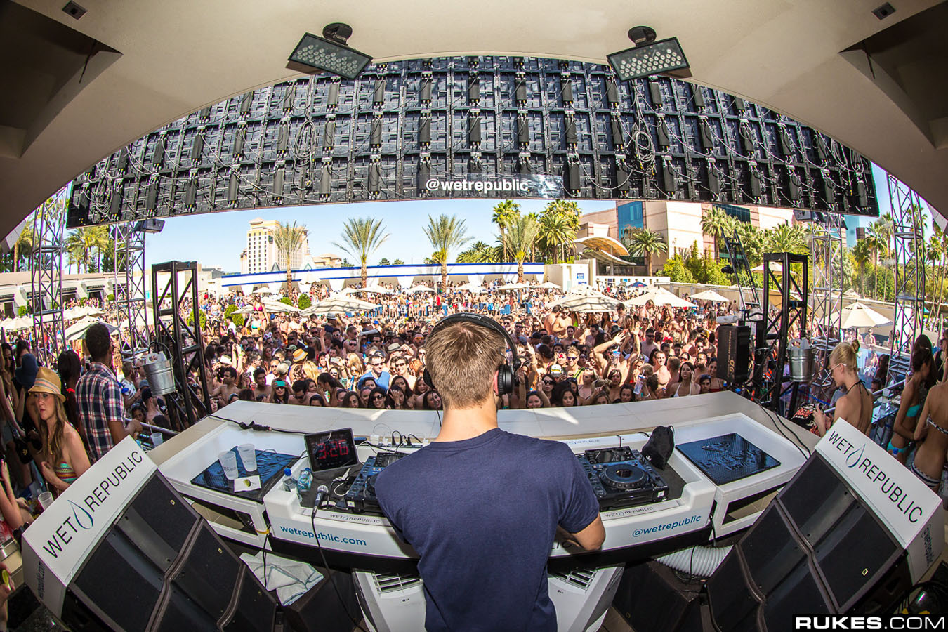 Tiesto at the Wet Republic Ultra Pool at MGM Grand, Las Vegas