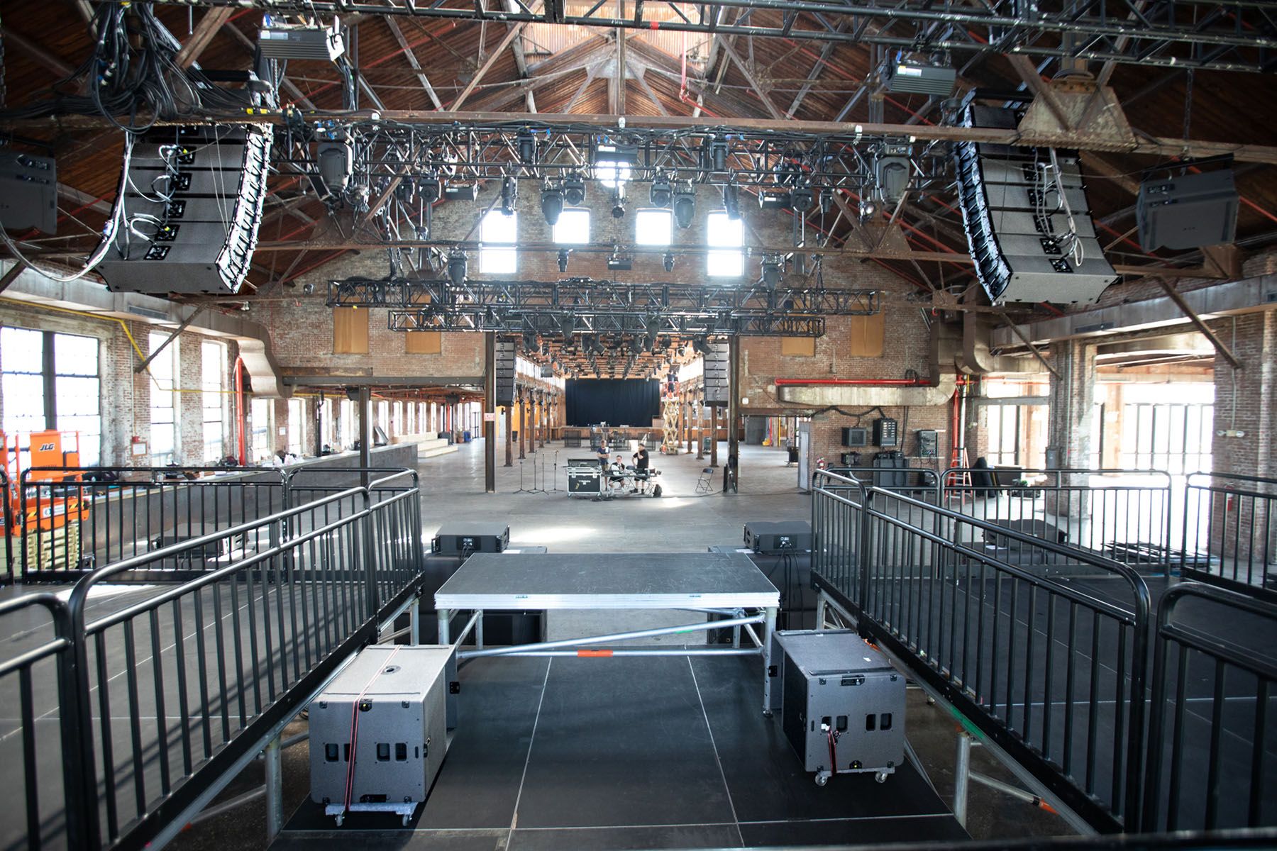 L-Acoustics Delivers Knockout Concert Sound at Knockdown Center featured image