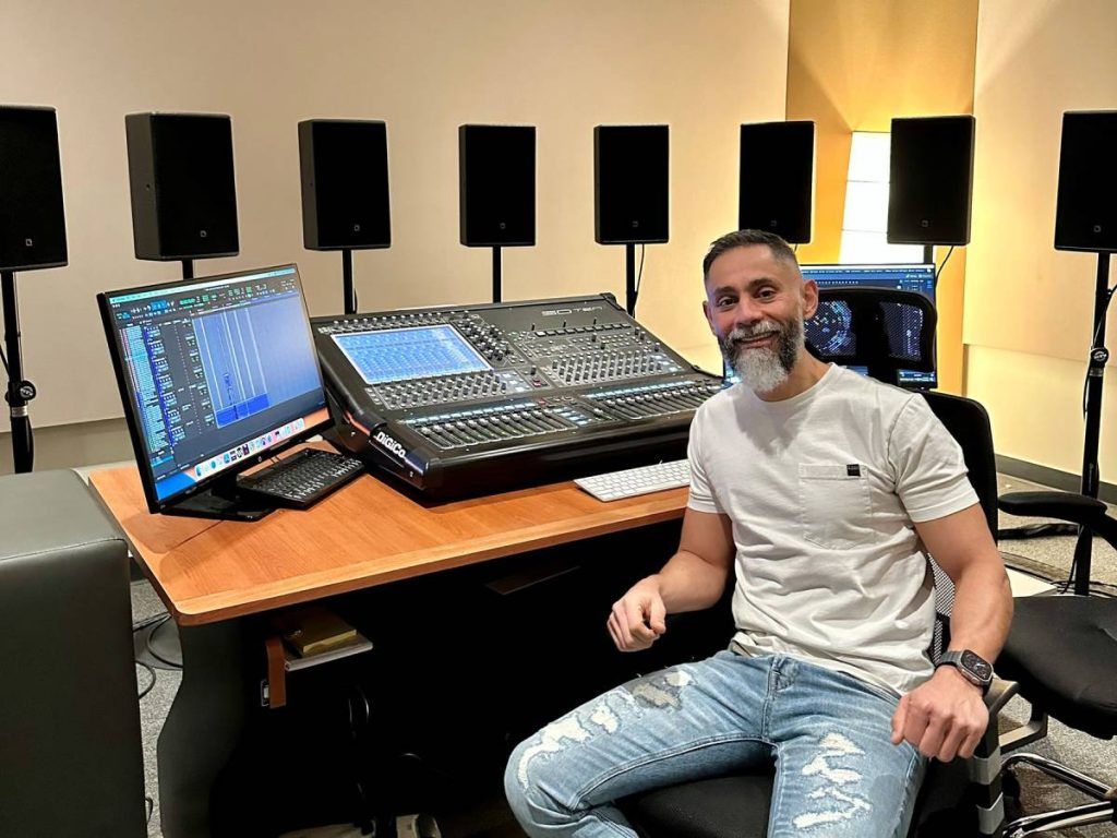 FOH engineer Heraclio Bernal in the L-Acoustics L-ISA Studio