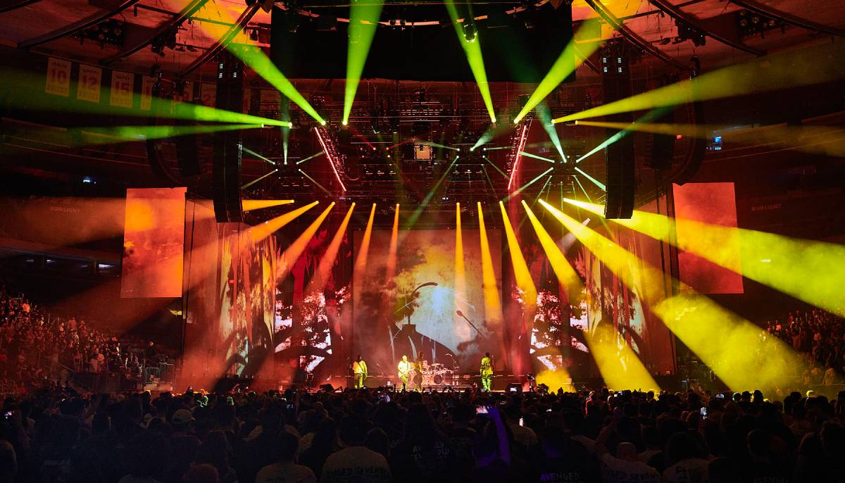 Avenged Sevenfold Lives the Dream on Tour with L-Acoustics Concert Sound System featured image