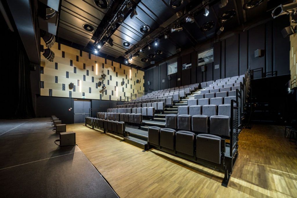 The 250-capacity Gdańsk Institute of Urban Culture auditorium space is adaptable, hosting everything from cinema, concerts, and theatre productions to conferences and commercial hires.