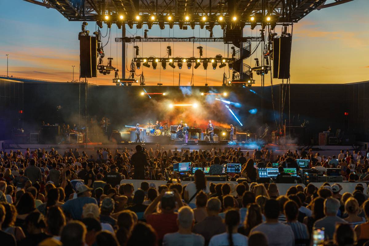 Clearwater’s BayCare Sound at Coachman Park Goes Rider-Ready With L-Acoustics L Series Concert Sound System featured image
