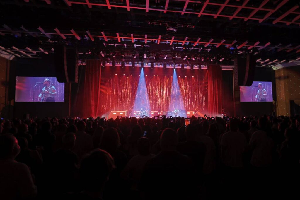 Bauder Audio Systems designed and integrated the L-Acoustics professional sound system for Borgata’s busy Atlantic City ballroom (photo credit: Tom Briglia)