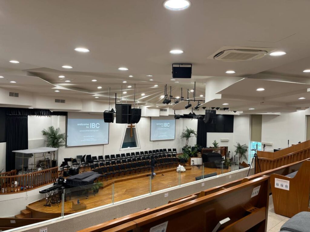 Balcony seating in the International Baptist Church of Singapore receives coverage from L-Acoustics X8i