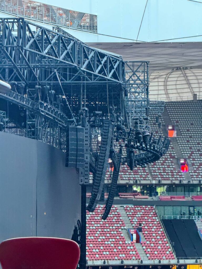 Side-fill consisted of two hangs of eight L-Acoustics K2 boxes flown on either side of the stage in Beijing's National Stadium