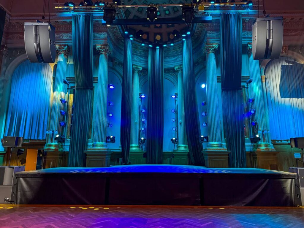 The L-Acoustics sound system delivers premium audio coverage while respecting the very constraints that make Nalen architecturally irreplaceable