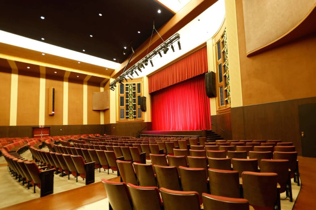  “It’s impressive that just two enclosures per side could cover the whole space so effectively,” says TechArts CEO Chuck Mitchell