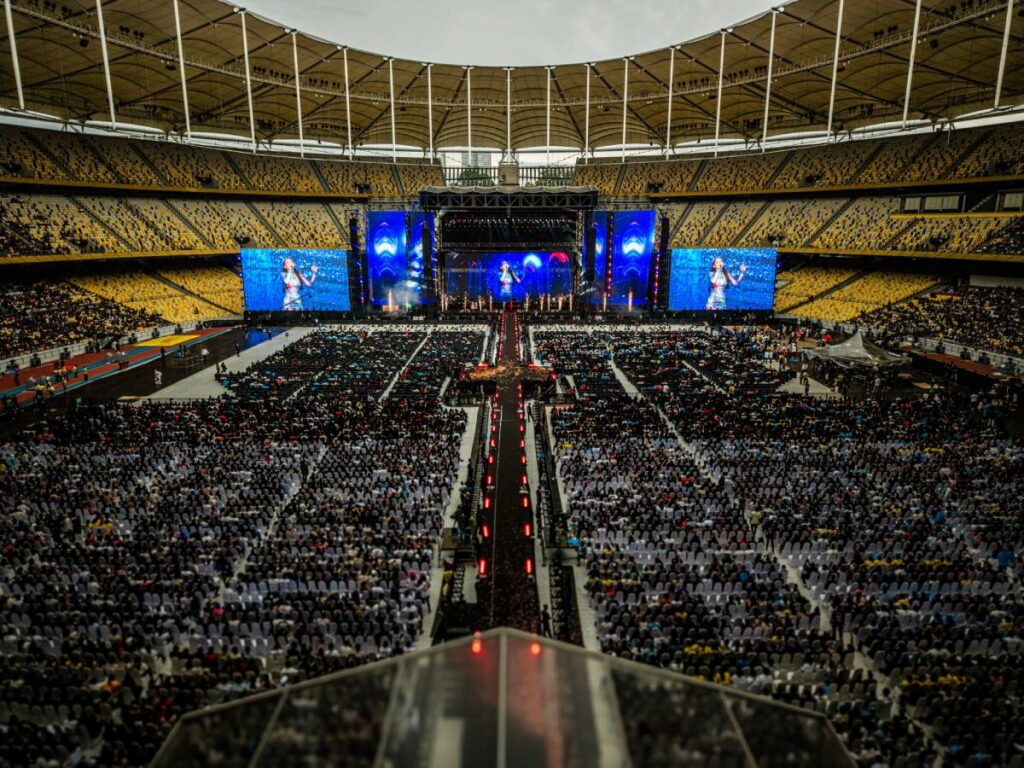 The Jana Nayagan audio launch event in Kuala Lumpur’s Bukit Jalil National Stadium backed by an L-Acoustics concert sound system earned a place in The Malaysian Book of Records 