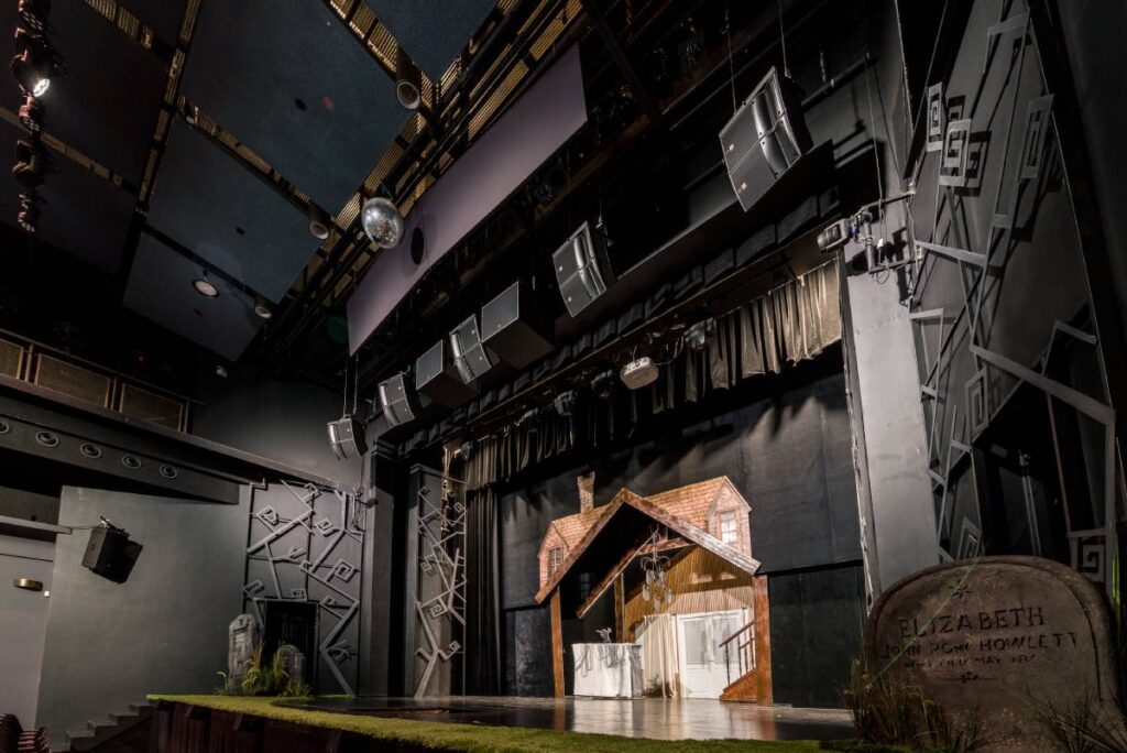 Teatr Syrena has taken a significant step forward in its technical capabilities, transitioning to an L-ISA Immersive Hyperreal installation ©Krzysztof Sklodowski