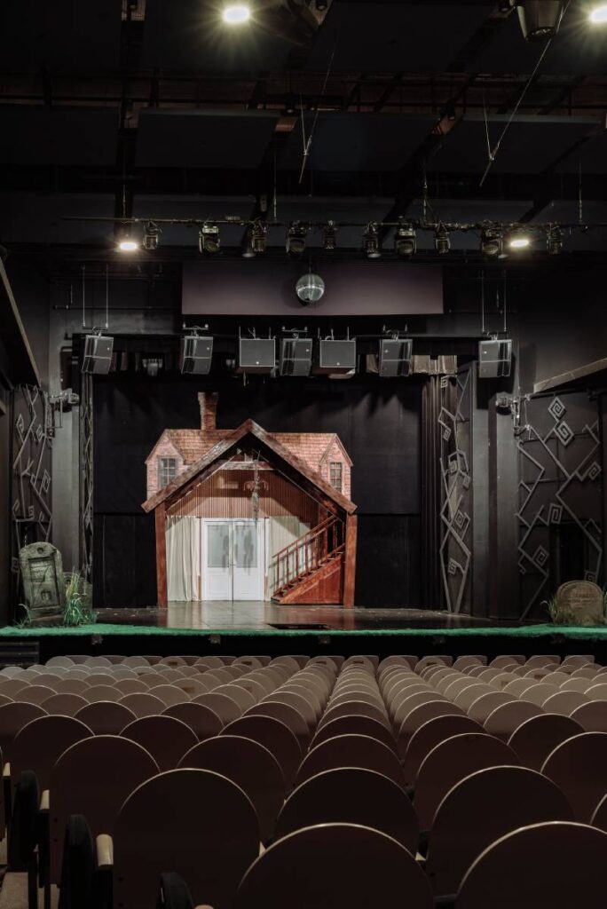 Syrena Threatre wanted to expand the L-Acoustics system to the highest possible configuration while keeping every existing component in active use ©Krzysztof Sklodowski