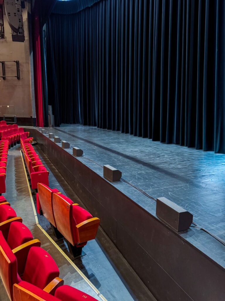 Eight L-Acoustics X6i handle front-fill coverage, guaranteeing intelligibility even in the challenging seats closest to the stage